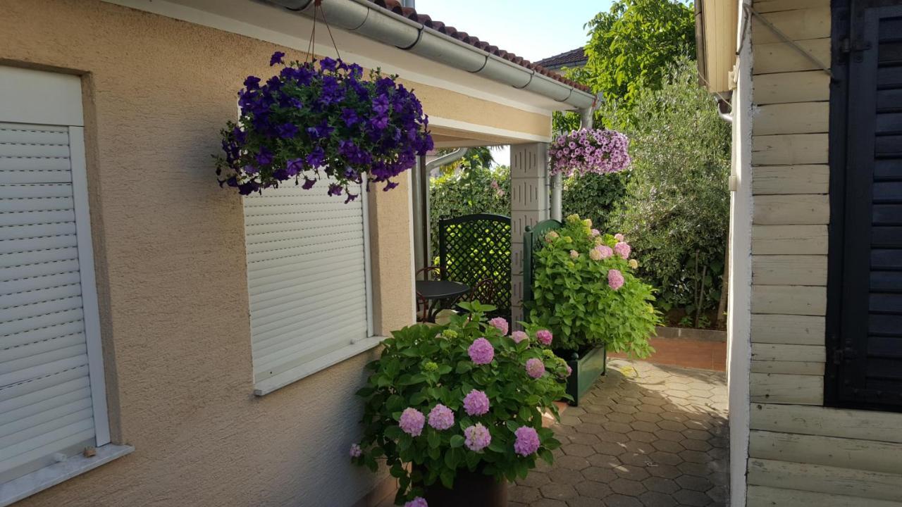 Apartments Zoretic Malinska Exterior photo